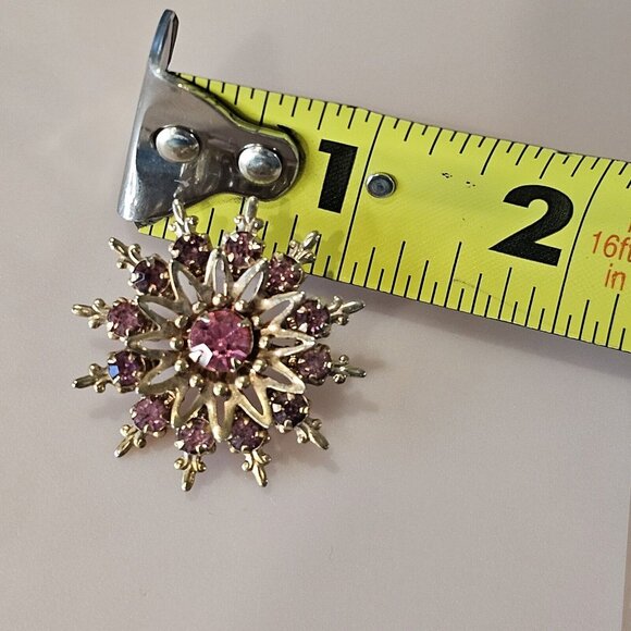 Vintage Gold Tone Pink Flower Snowflake Sun Brooch Pronged 3D Layered 1.25" - Picture 8 of 9